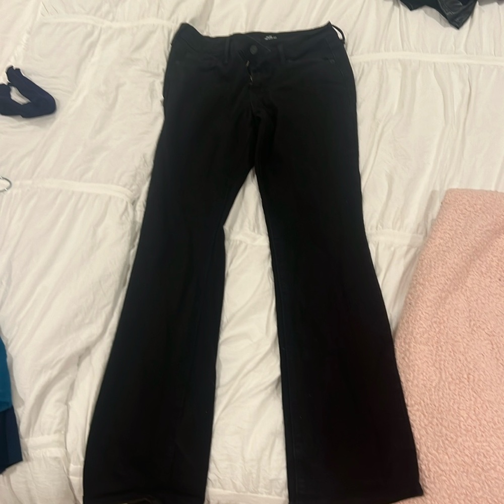 BOOTCUT JEANS